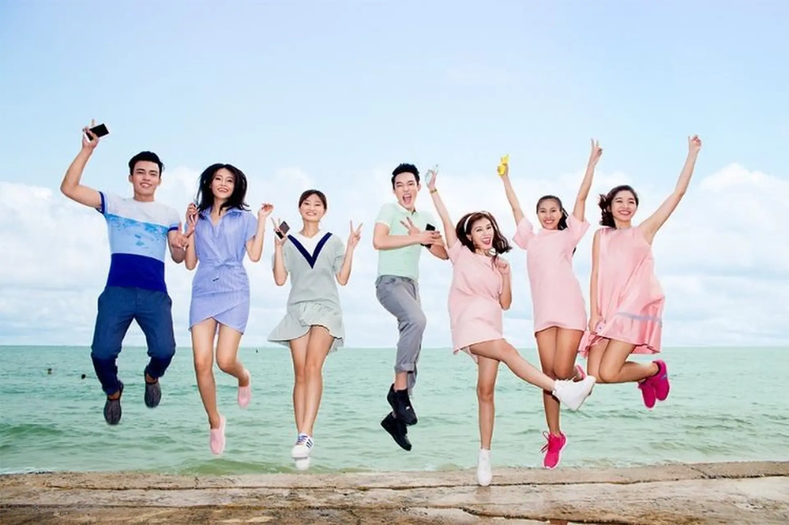Cách tạo dáng chụp ảnh đứng tập thể , Nhóm bạn đi chơi | Trần Huy Camera